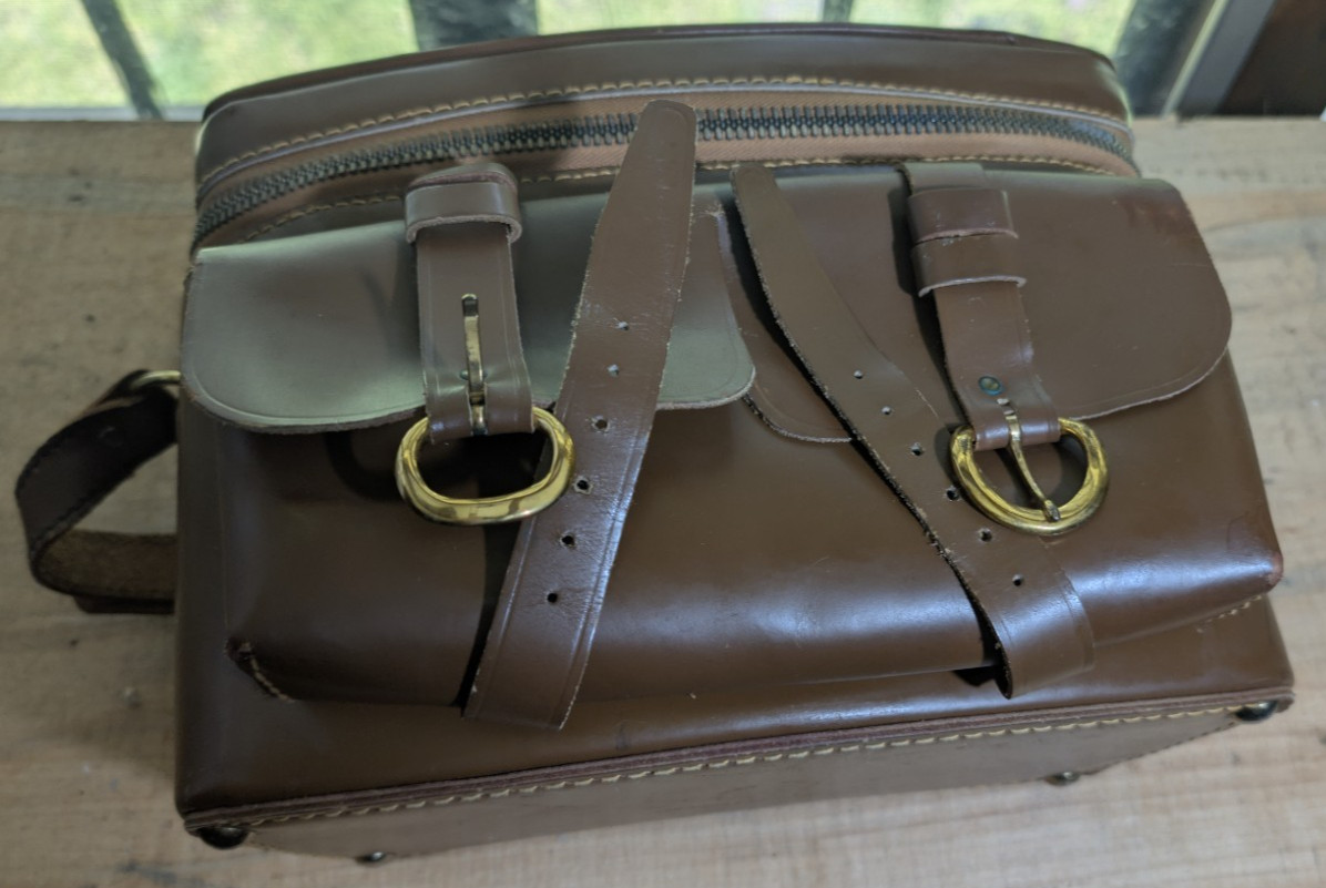 Vintage Coast Brown Leather Camera Bag Dual Buckle Closure Shoulder Strap Case