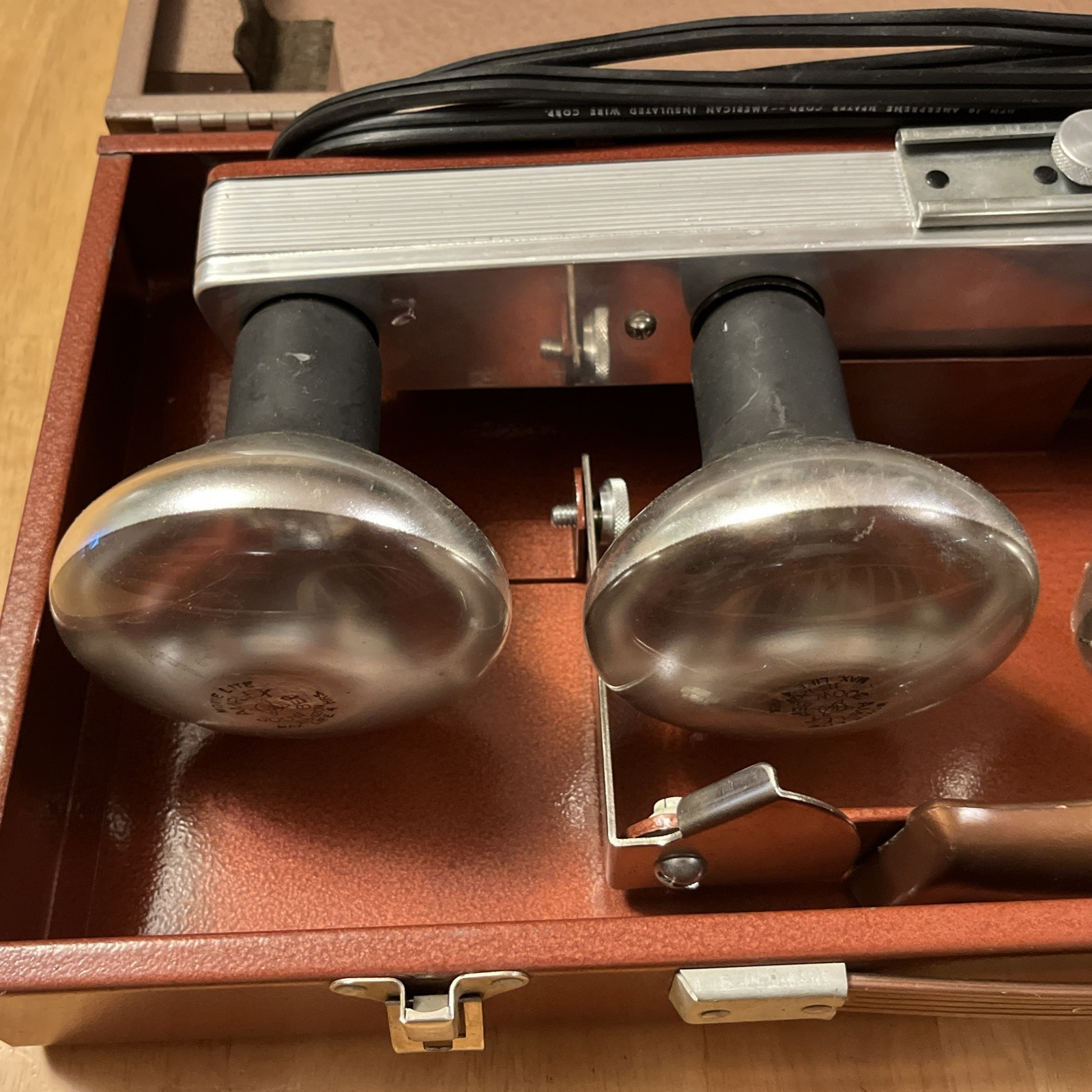 Vintage Electric Eye Bounce Lite-4 Bulb Photography Flood Light Bar-Tested/Works