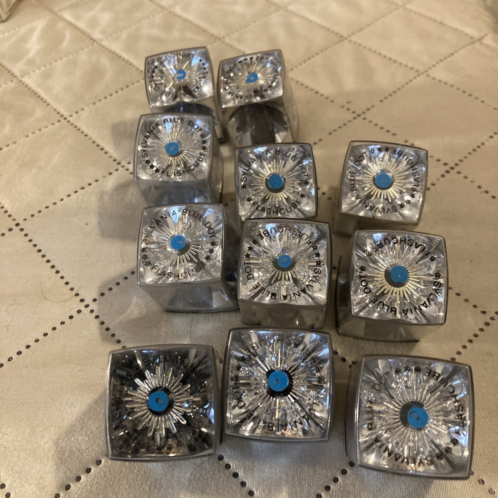 Sylvania Blue Dot Flashcubes 13 Cubes/ 49 Flashes Vintage New Old Stock