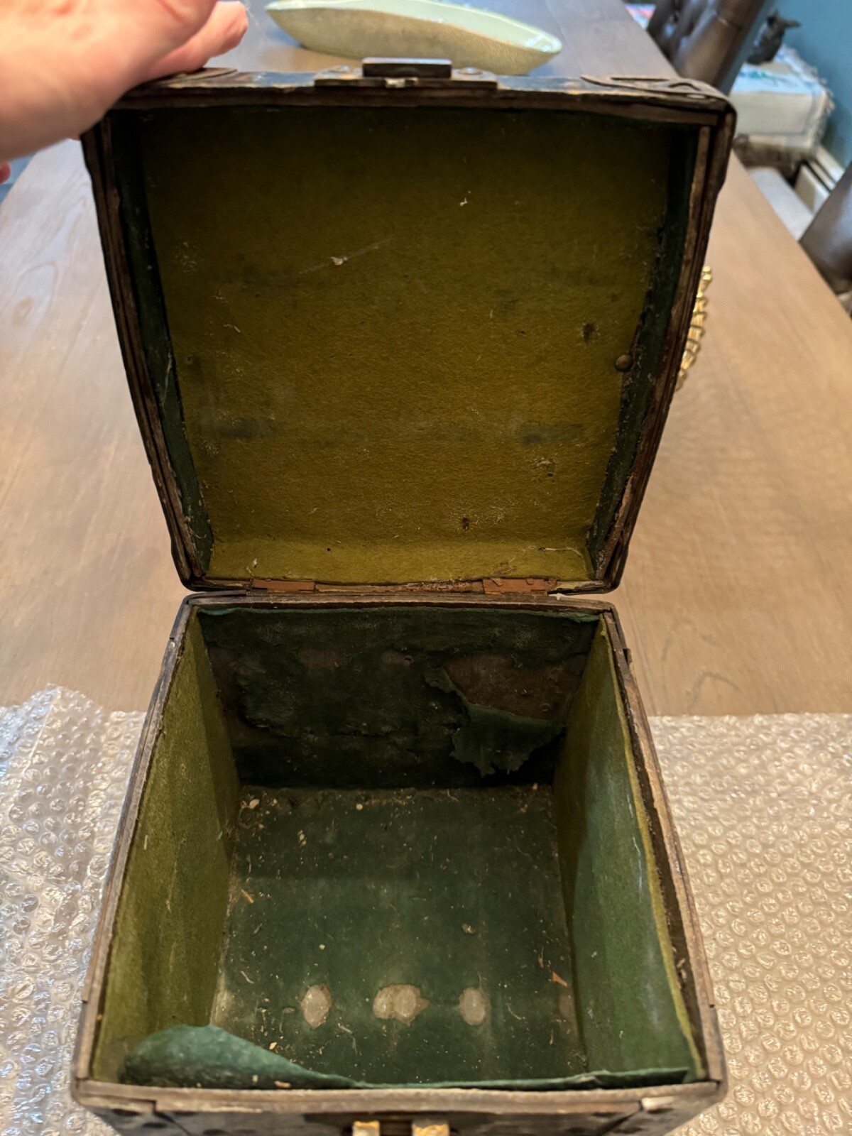4 RARE ANTIQUE REEL FILM HOLDER WITH CASE
