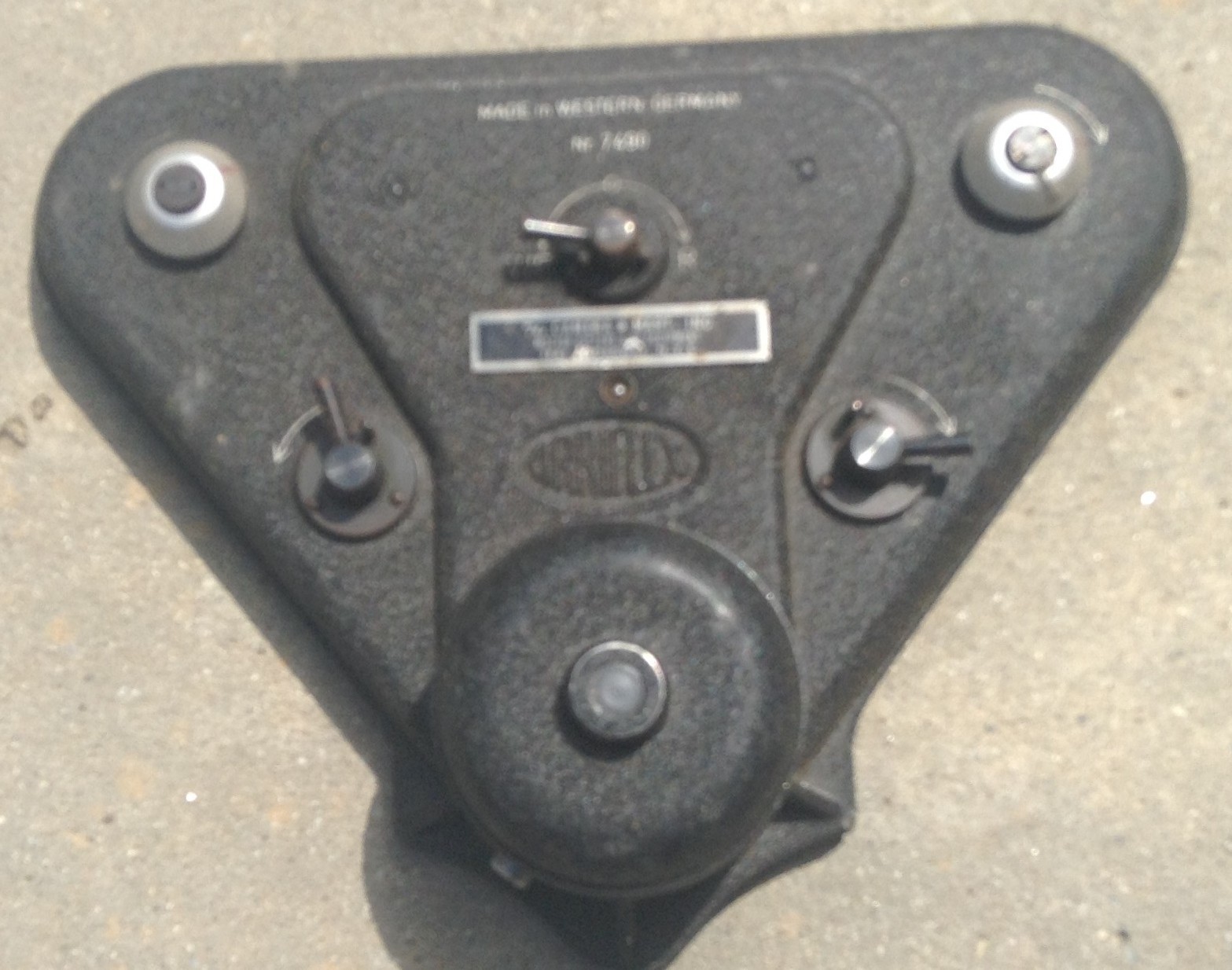 Vintage ARRI Arriflex 16mm Camera 500 ft. Film Magazine with Motor