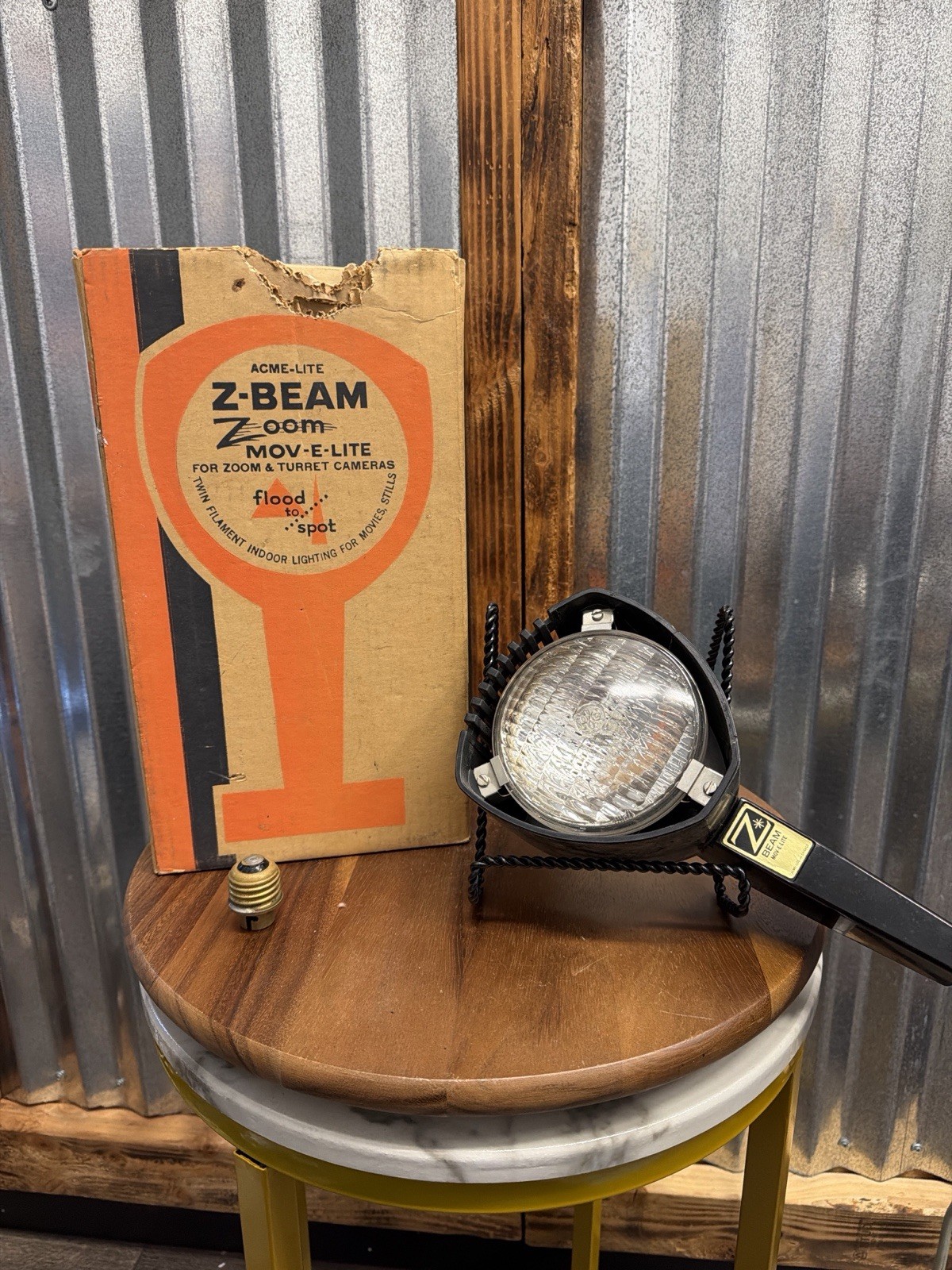 Vintage Acme Lite Z Beam Mov E Lite Camera Light Chicago W/ Orig Box Untested