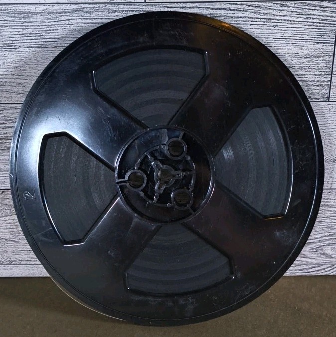 Lot Of Vtg 8MM 4 Films, 2 Empty Case Reels, 2 Small Plastic Reels – Metal Cases