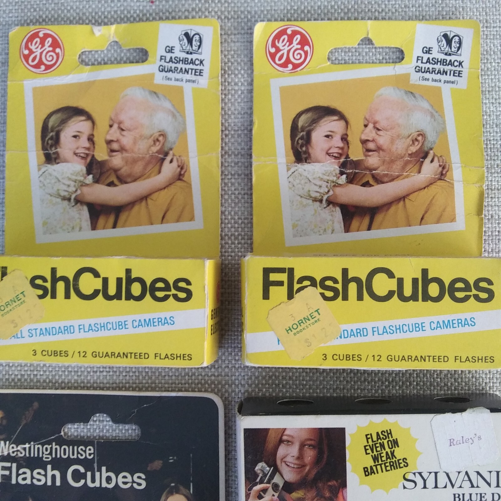 Flash Cubes Bundle Sylvania Westinghouse, GE(2), 4 boxes of 3 cubes each