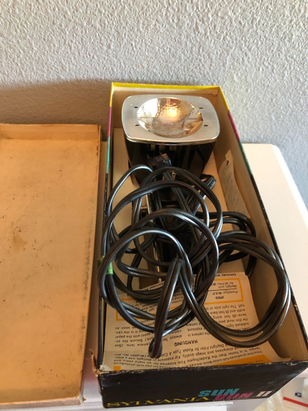 Vintage Sylvania Sun Gun II Movie Light w/Original Box – WORKS – Model SG-55