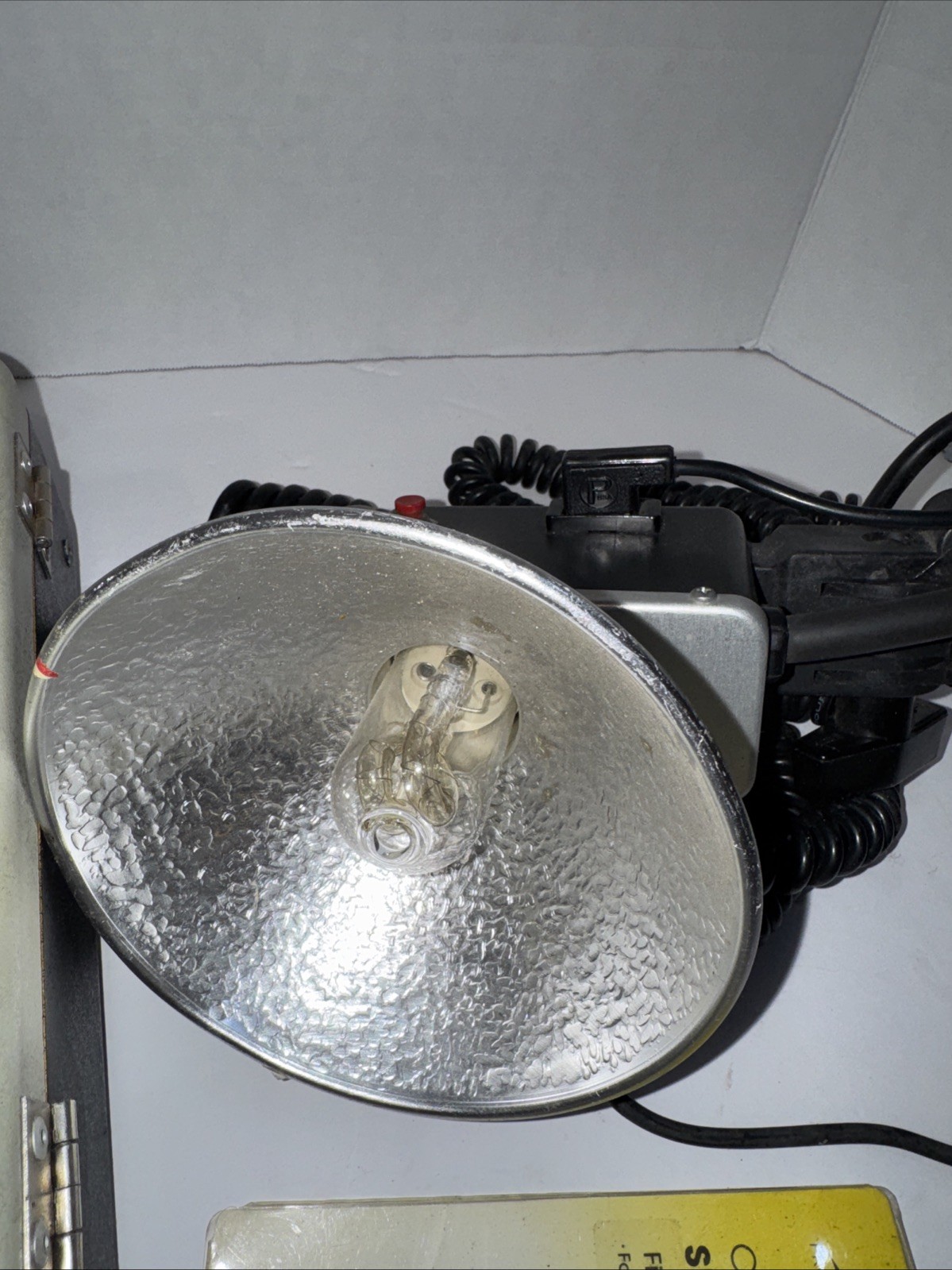 Vintage Norman 200B Portable Flash Strobe Unit Burbank CA Photography Equipment