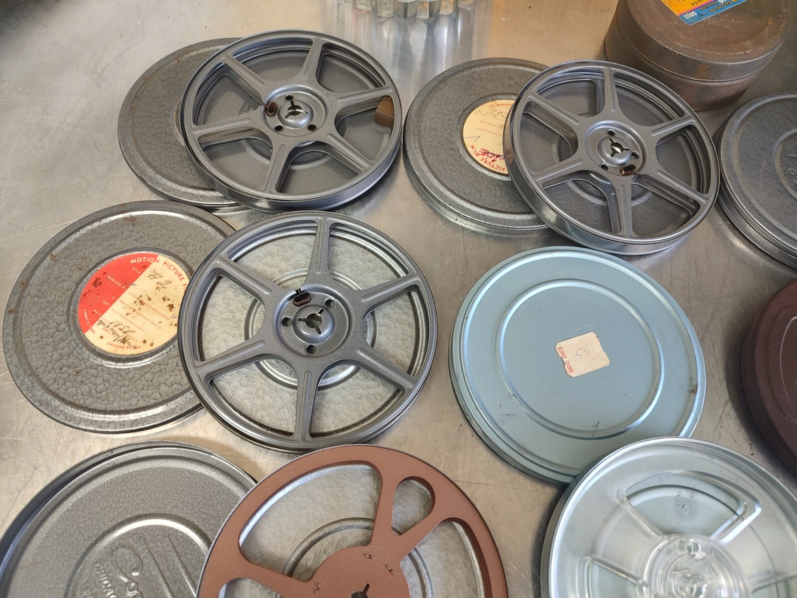 7 Vintage AUTOMATIC TAKE-UP REEL SELF-THREAD 3 cases for the reels all 7″ inches