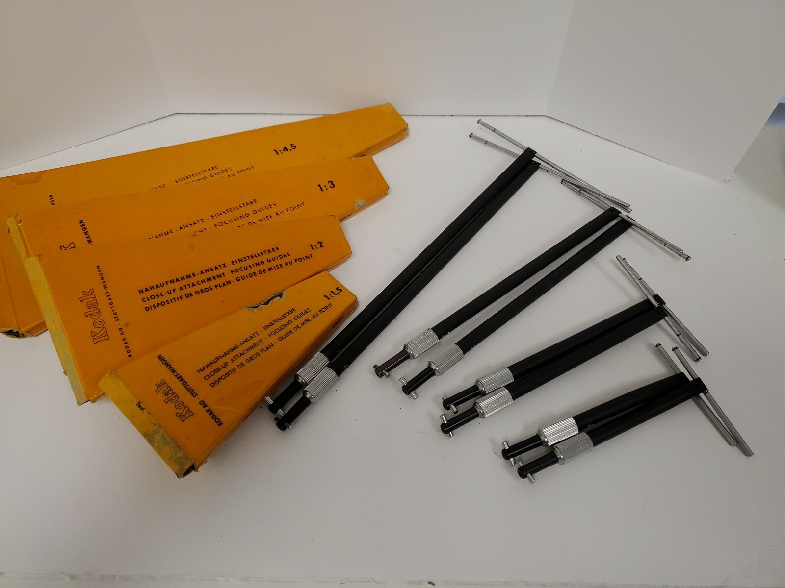 KODAK AG RETINA CLOSE-UP ATTACHMENT, WITH FOUR FOCUSING GUIDE SETS