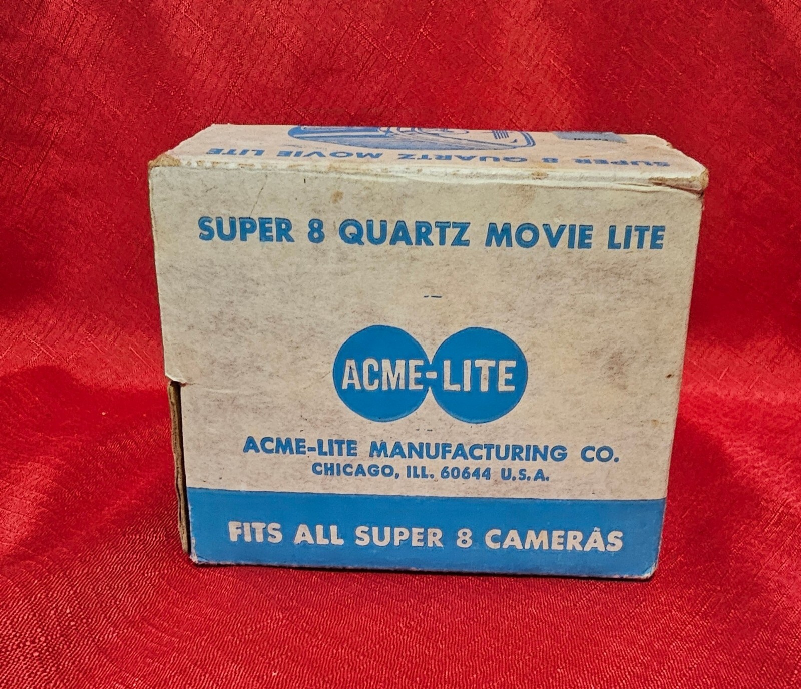 NIB Super 8 Quartz Movie Light Original Box And Paperwork Model 709 TESTED/WORKS