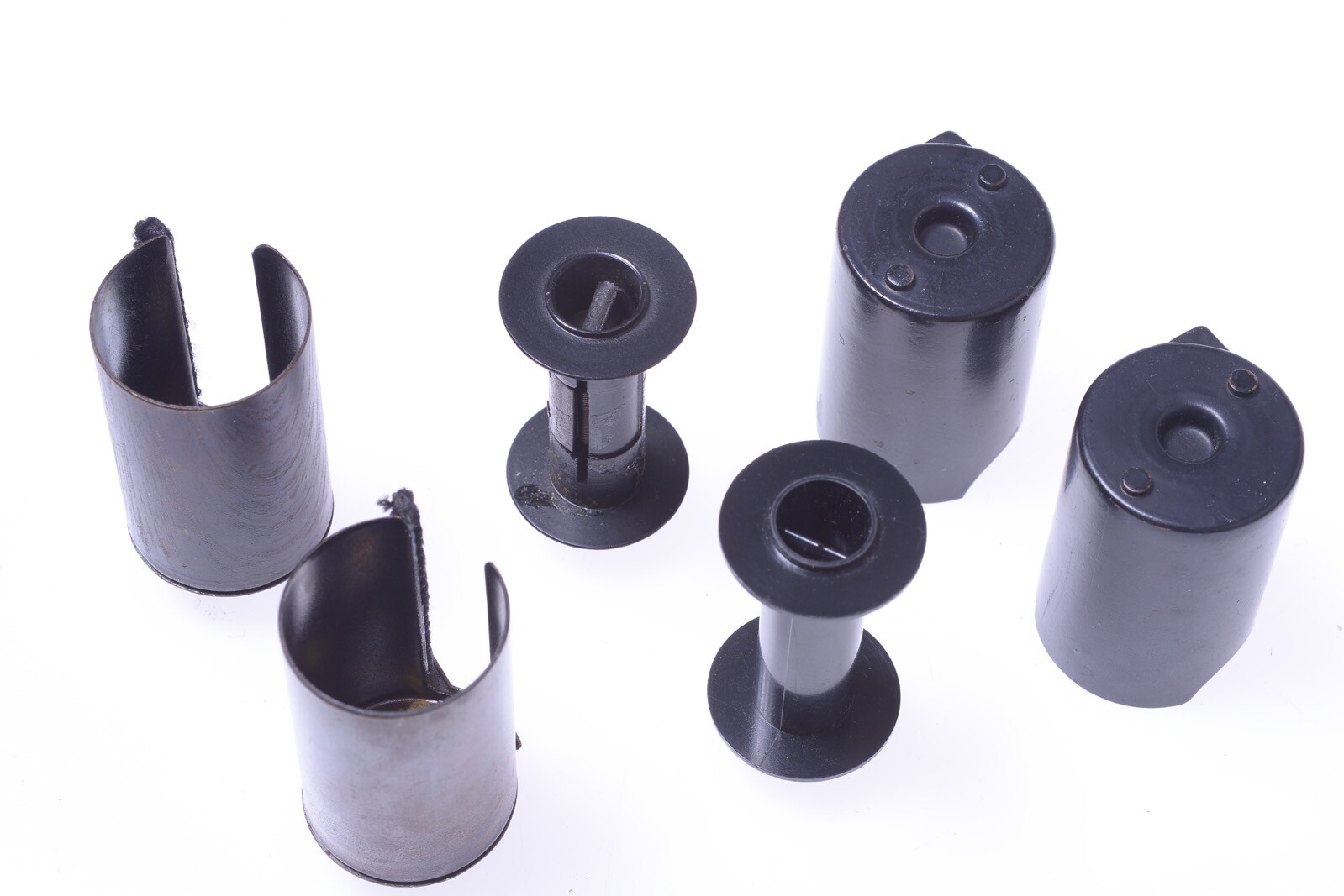✅ 1 ROBOT T CAMERA 35MM BULK FILM MAGAZINE CANISTER WITH SPOOL