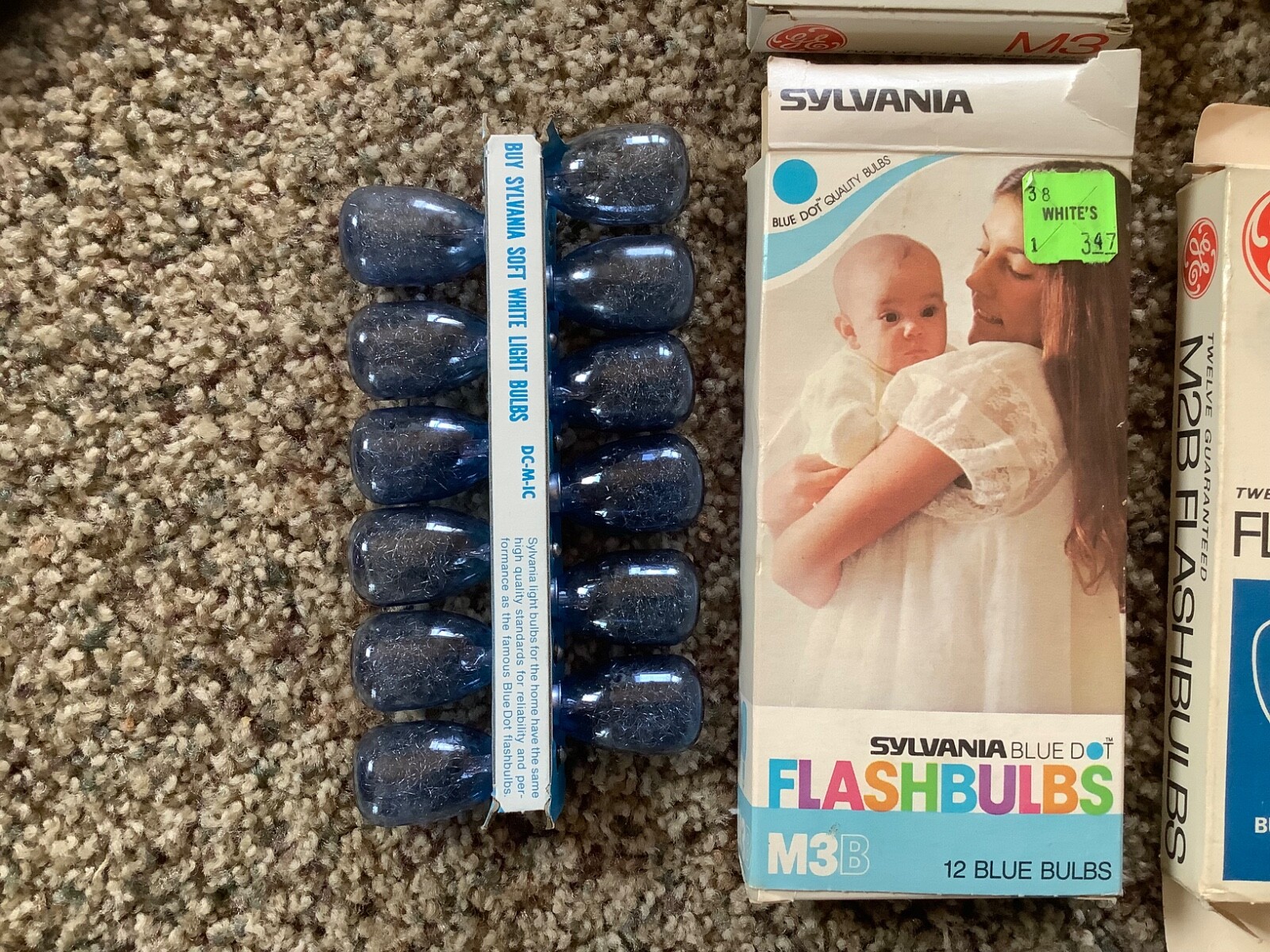 Vintage Flash Bulbs, M3B, M2B, M3, Sylvania, GE. 18 blue, 11 clear.