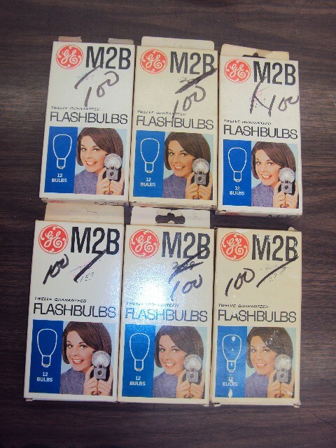 3 Packages Vintage GE NOS Flashbulbs M2B – 36 bulbs