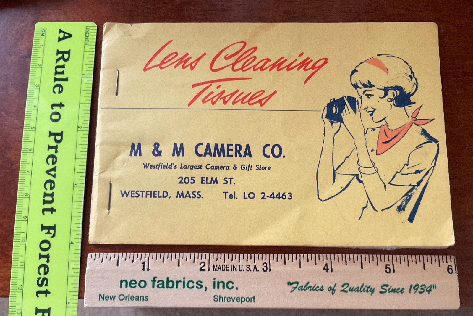 Vintage Lens Cleaning Tissues book Lensclean Inc. Westfield, Mass M & M Camera