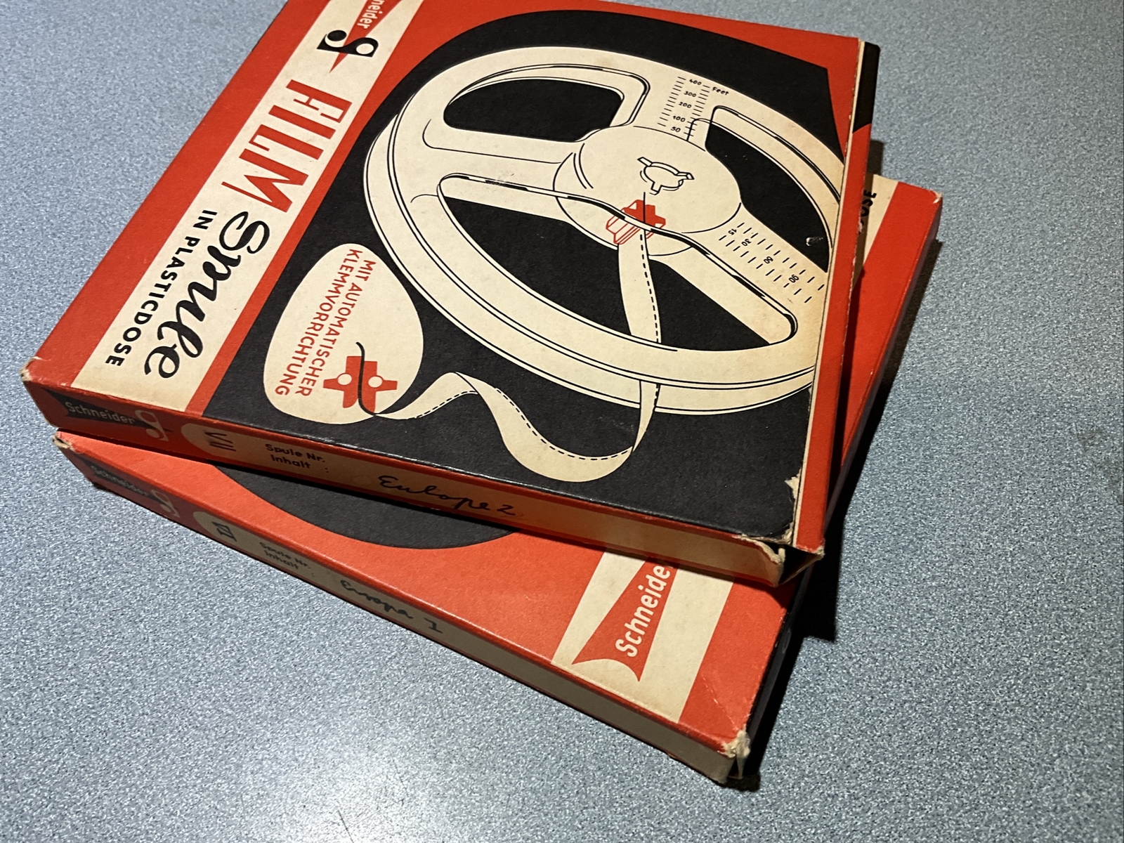 2 Vintage Super 8 Film Reel 7″ Schneider with plastic case and Box READ DETAILS