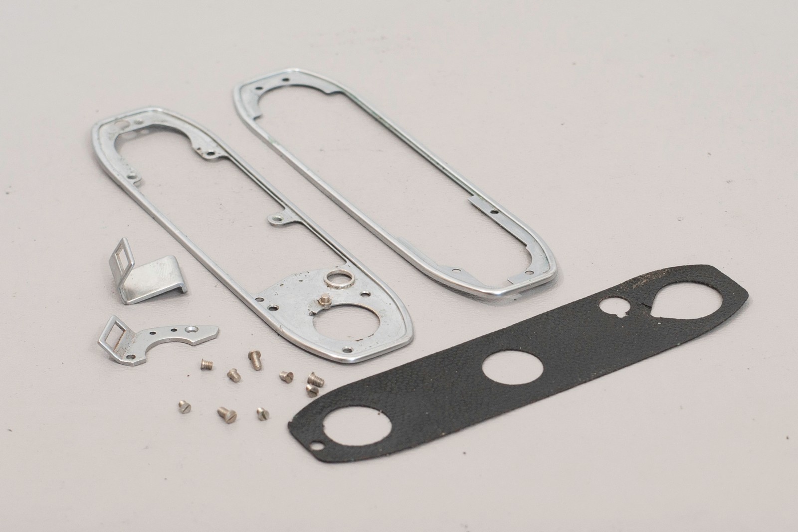 Excellent++ original made Kodak Retina Bottom & top plate replacement parts