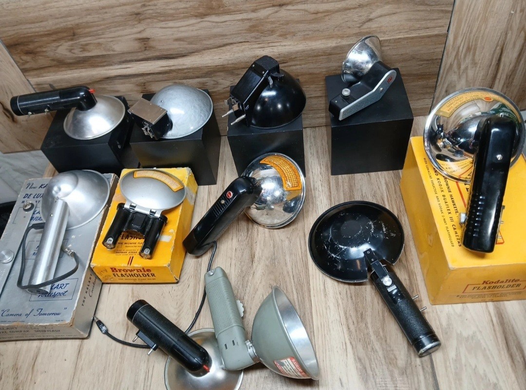 Lot Of 11 Vintage Flash Holders Kalart Brownie Ansco Kodak Argus Kodalite