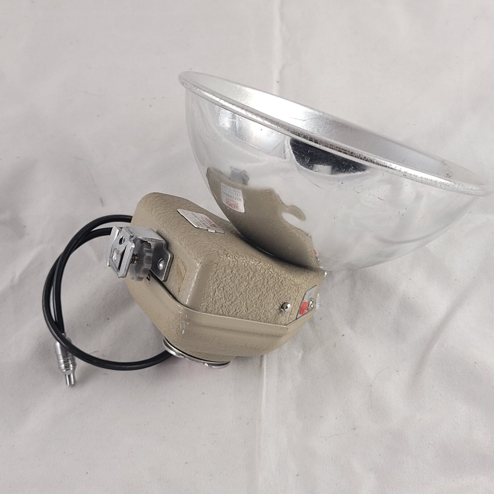 Vintage Minicam Handiflash Synchron Jr Flash Bulb Housing w/Cord & Case Retro