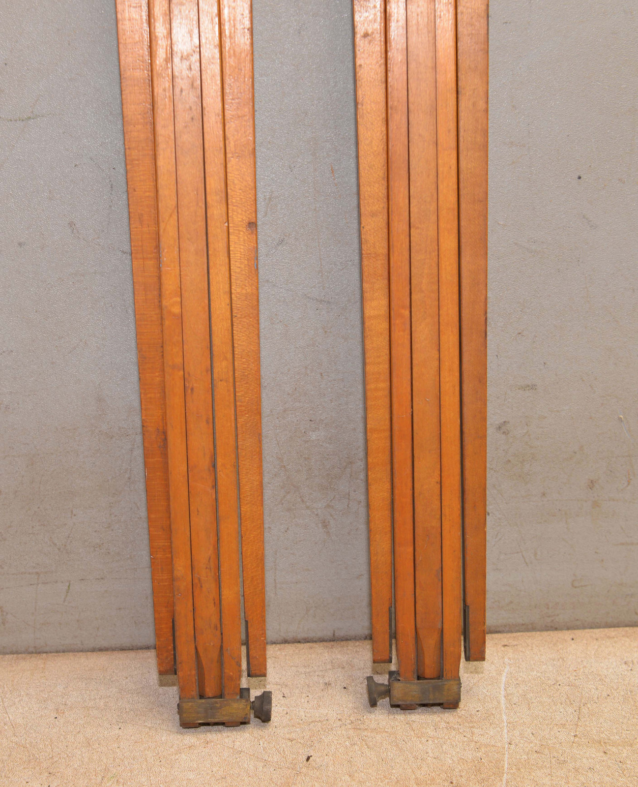2 Rare Blair Camera Co Boston Hawkeye No 1 & #2 tripod legs wood collectible T3