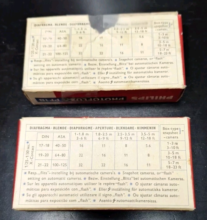 2 Sets of VINTAGE Universal Philips Photoflux PF1B X 10 Bulbs 10 Flashes, NOS.