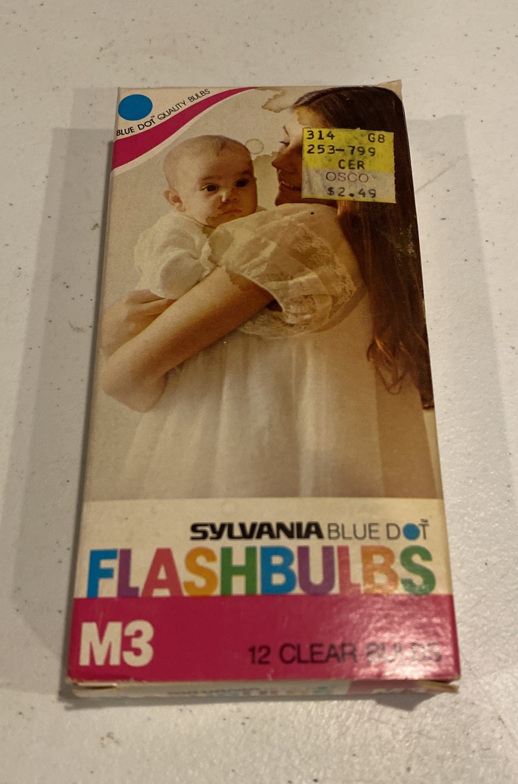 Vintage Lot of Unused Flash Bulbs & Cubes GE, Sylvania & Mastercraft