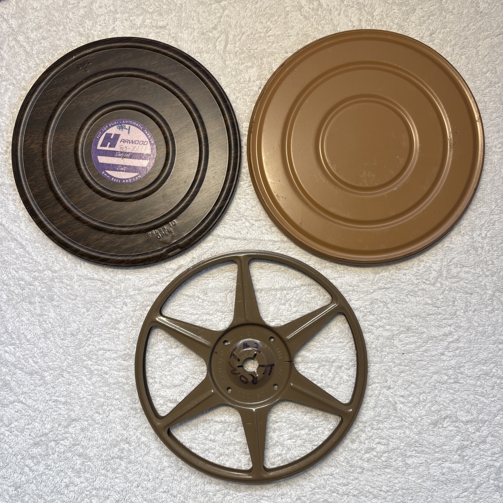 2 Dual 8 Harwood Flip-Top Dual Woodgrain Can with Harwood Reel / Kodak Reel READ