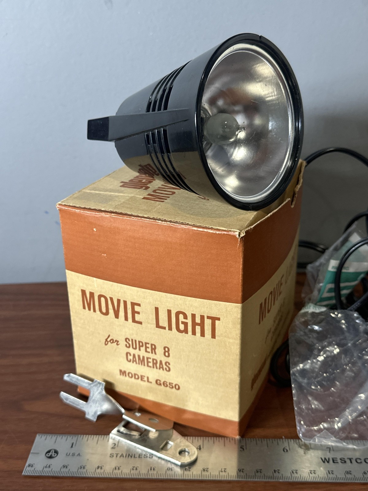 Vintage Glenwood G650 Movie Light Super 8 Camera Accessory USA 650W Halogen