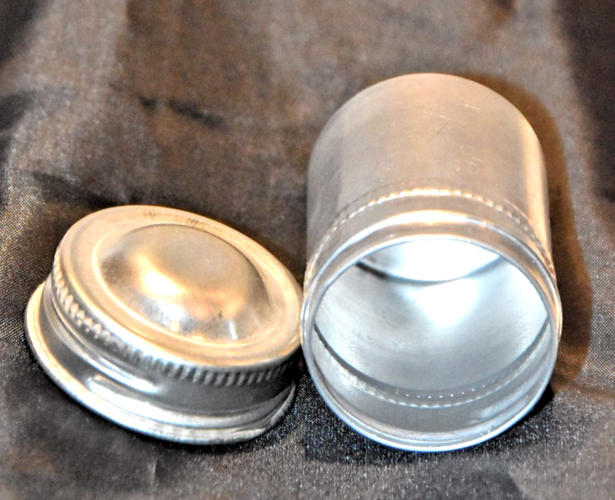 Vintage 1950’s 35mm Camera Film Metal Canister for Geocaching*/