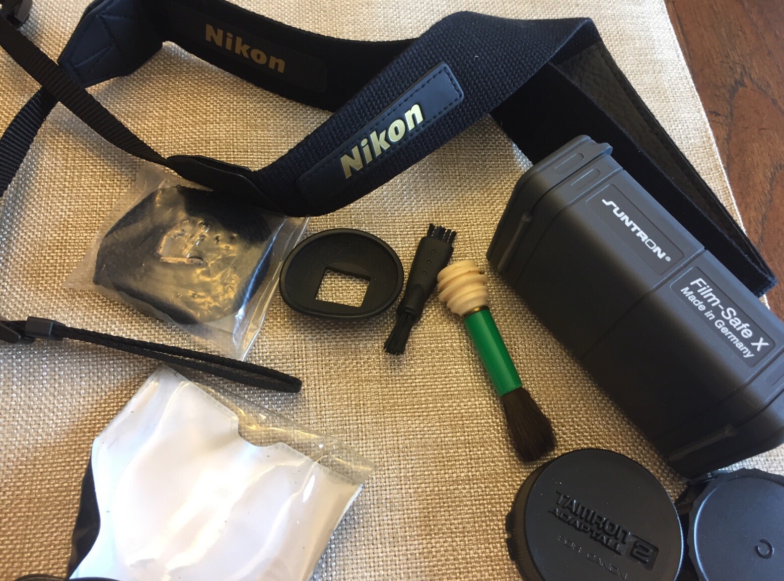Lot 35mm camera accessories (18) Flash Straps Cap Tissue Brush FilmSafe Filters