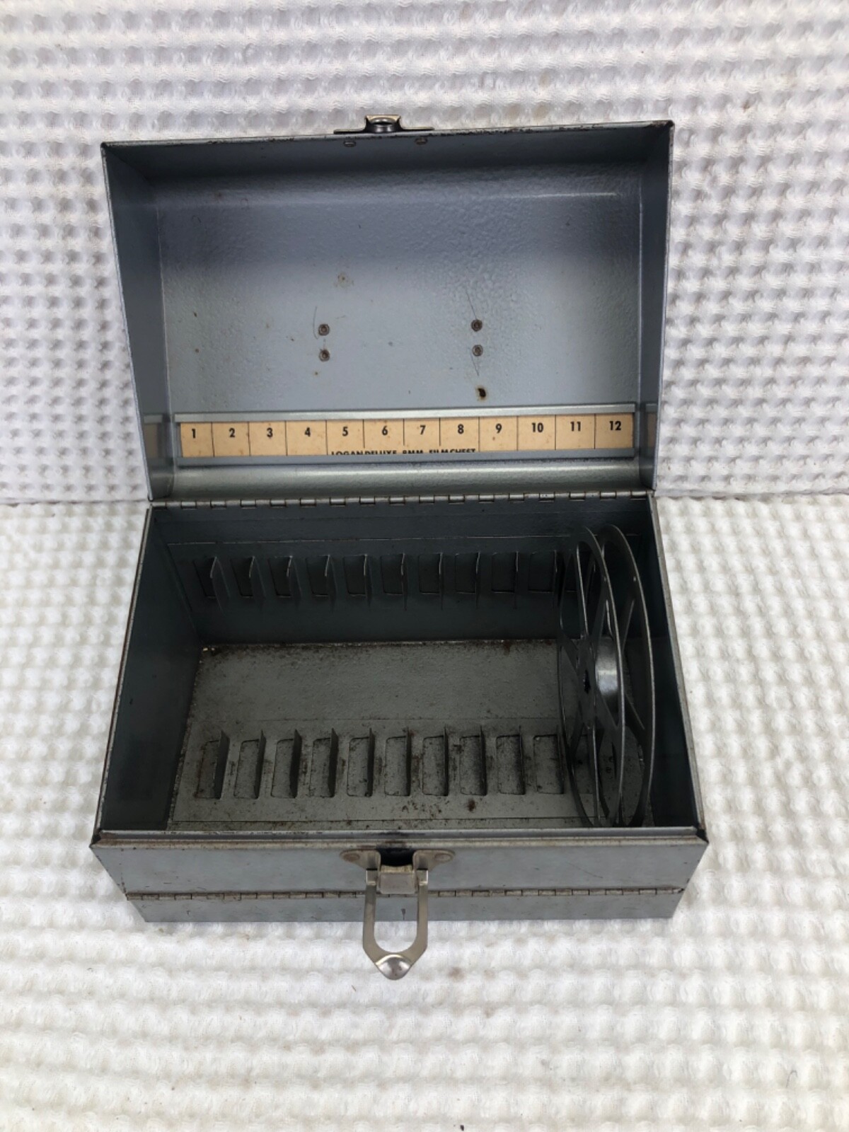 Vintage! Brumberger Co. Inc. 8mm Film 12 Reel Holder Carry Case