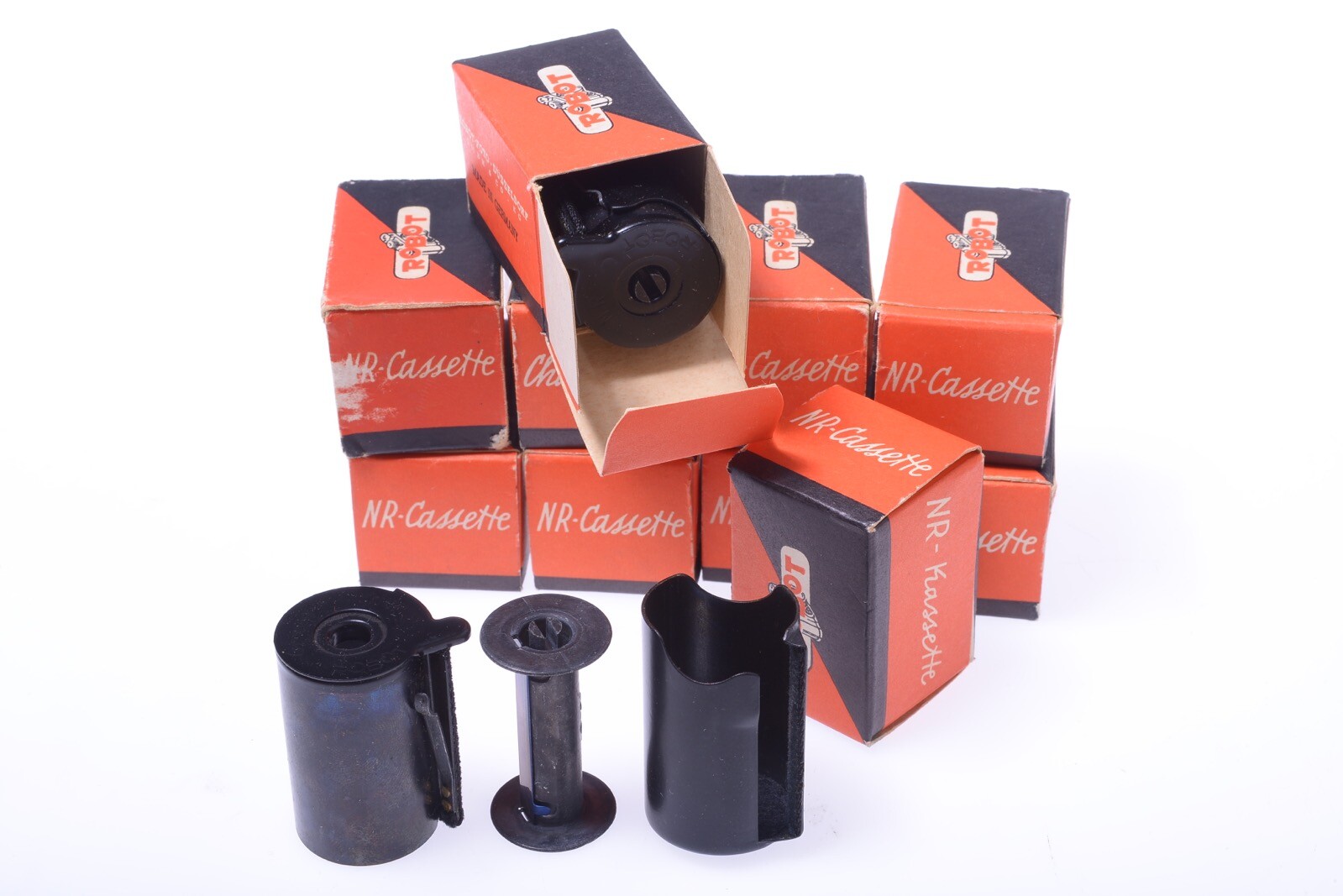 ✅ 1 ROBOT NR CAMERA 35MM BULK FILM MAGAZINE CANISTER WITH SPOOL *NEVER USED*