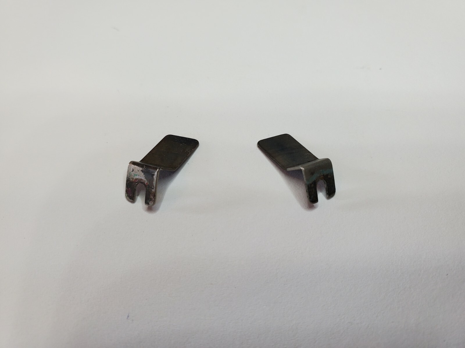 Nikon Nikomat/Nikkormat Prism Holding Plates, Left + Right, Part 385, 386