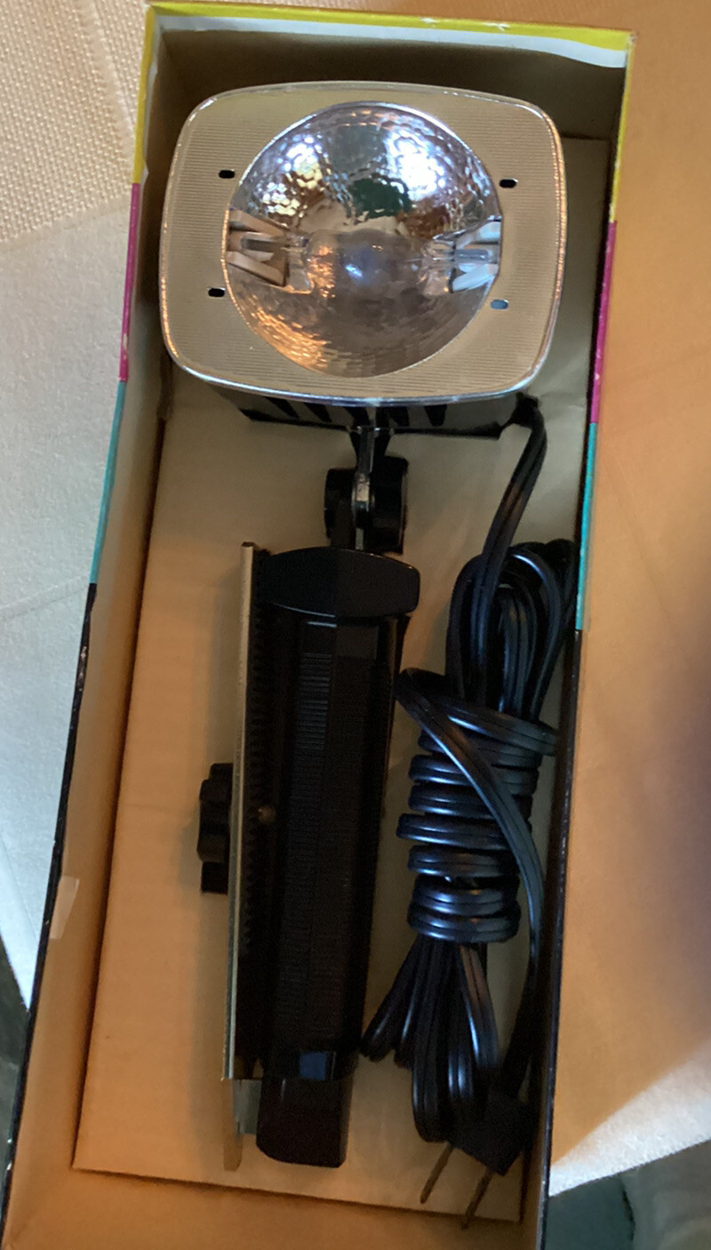 Vintage Sylvania Sun Gun II Movie Light w/Original Box Works Great! Model SG-55