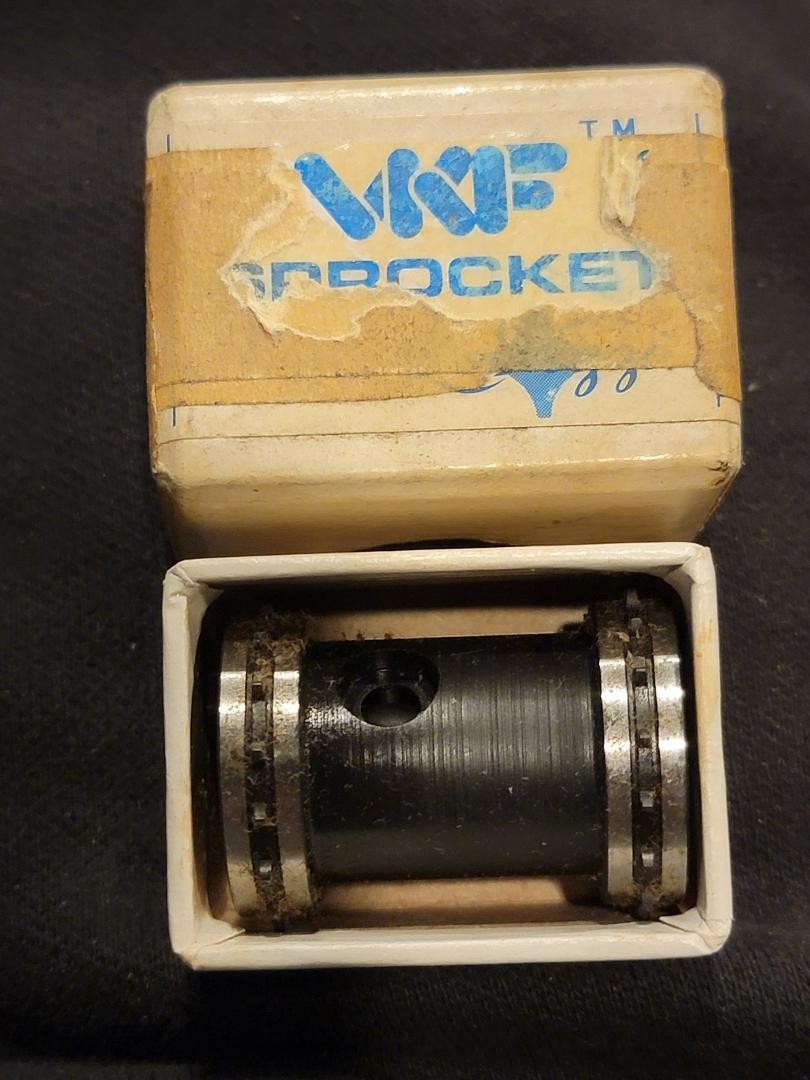 VKF Precision Spring-Loaded Film Sprocket Roller Assembly P3322 – Cinema *NEW*