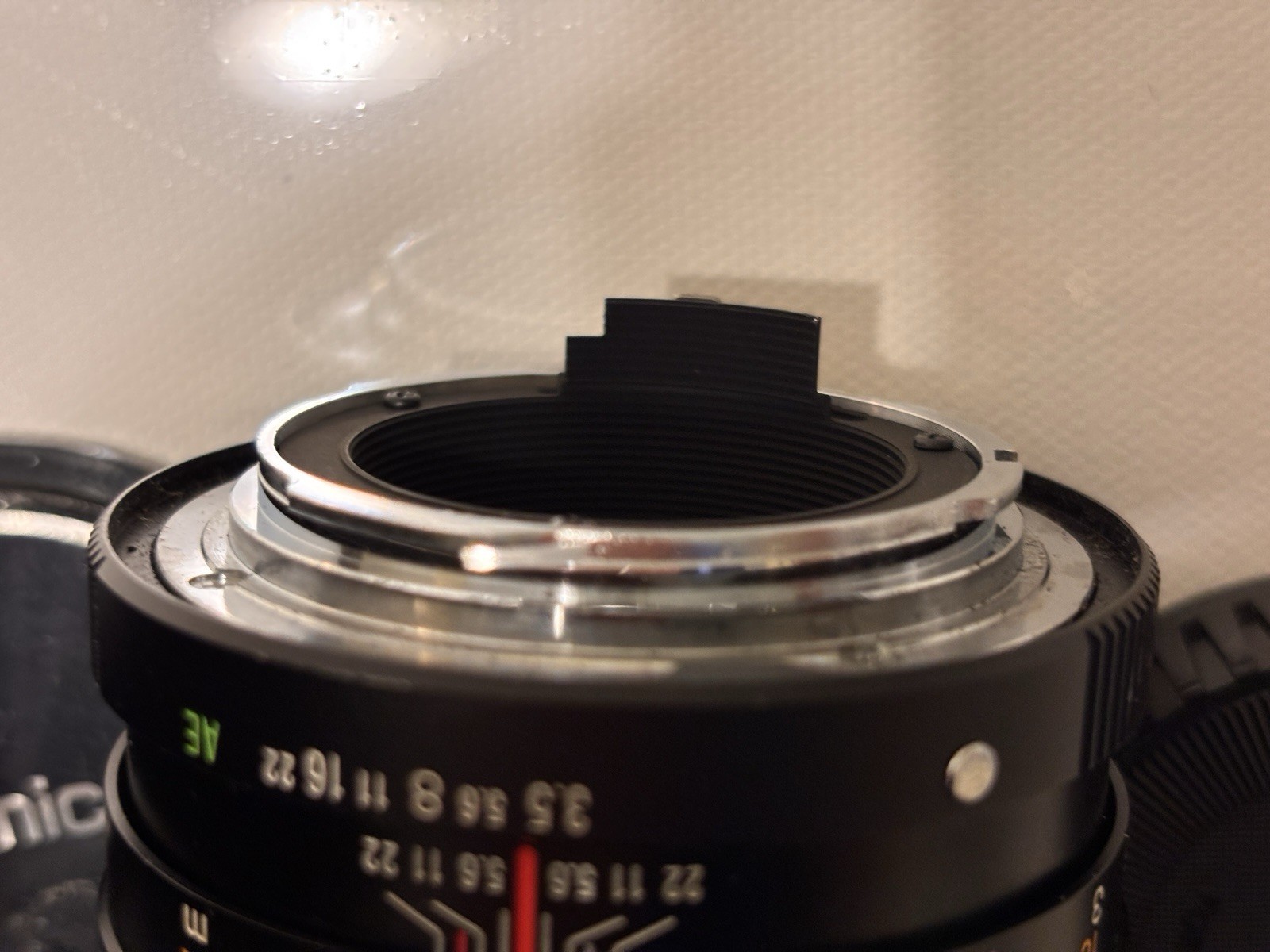 KONICA HEXAR AR 135MM F/3.5 PRIME TELEPHOTO LENS – GREAT COND.