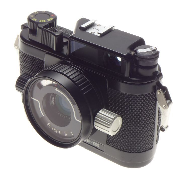 Nikonos iii underwater film camera nikon nikkor 35mm 1:2.5 lens original pouch