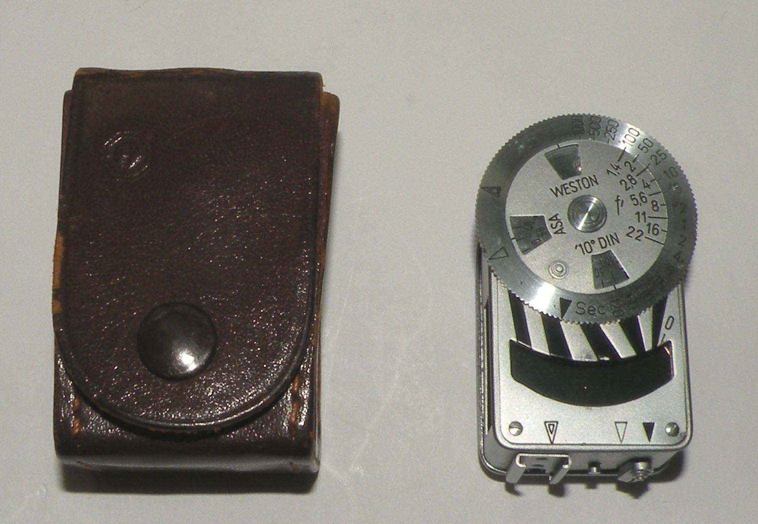 WESTON METROPHOT LIGHT METER FOR VOIGTLANDER LEICA RANGEFINDER CAMERA