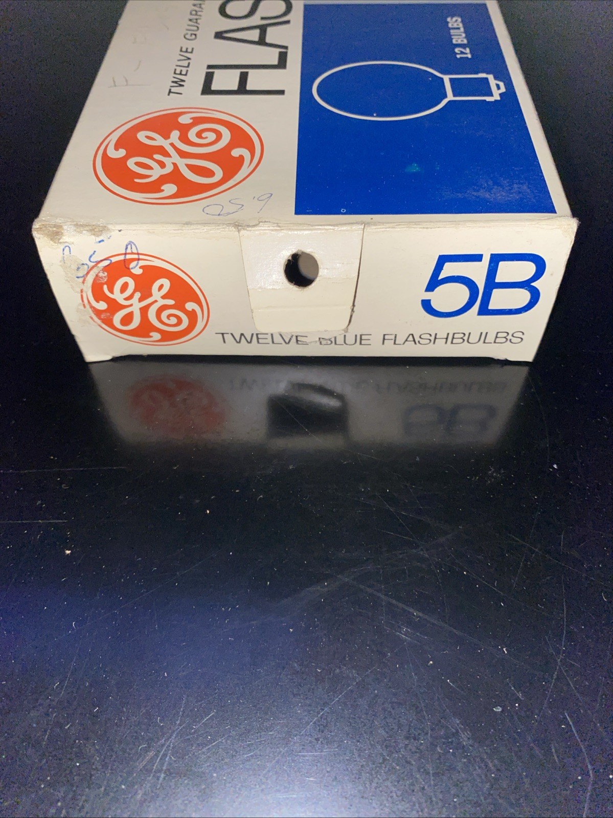 VINTAGE GE FLASHBULBS 5B BLUE TOP CAMERA 12 PCS ORIGINAL BOX