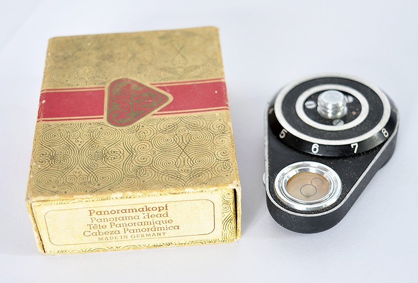 Rolleiflex Panorama Tripod Head 360 Degrees With Bubble Level For 2.8F, 3.5F Etc