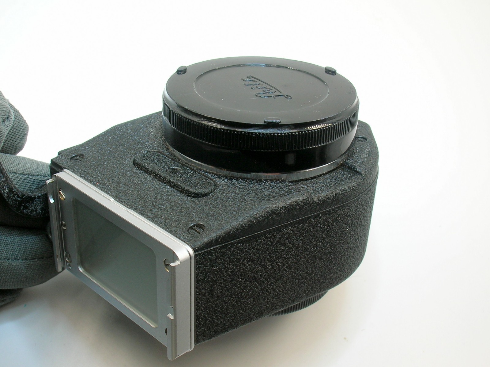 LEICA LEITZ WETZLAR VISIOFLEX PRISM FINDER FOR LEICA M CAMERAS- 11 0F 37