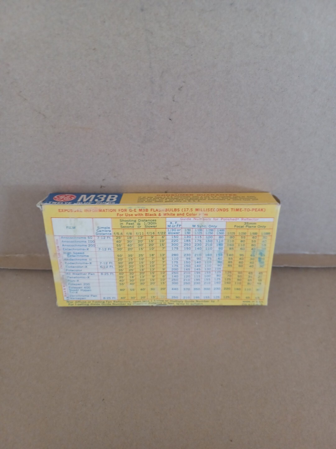 Antique General Electric M3B Flashbulbs. Box Of 12 New Old Stock.