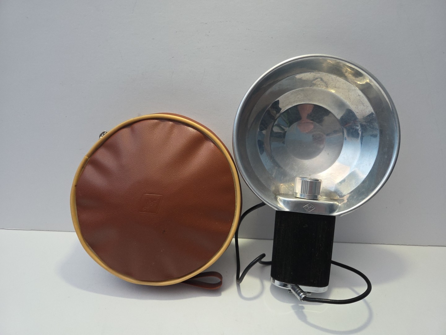 Vintage Agfa Camera Flash Lamp Striker Germany Flashlamp