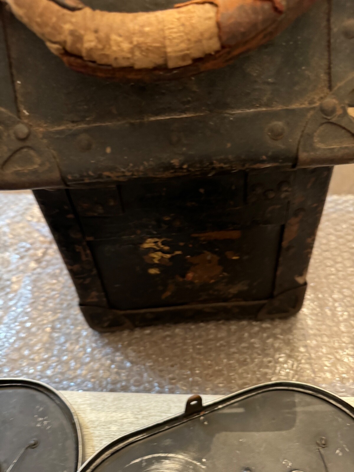 4 RARE ANTIQUE REEL FILM HOLDER WITH CASE
