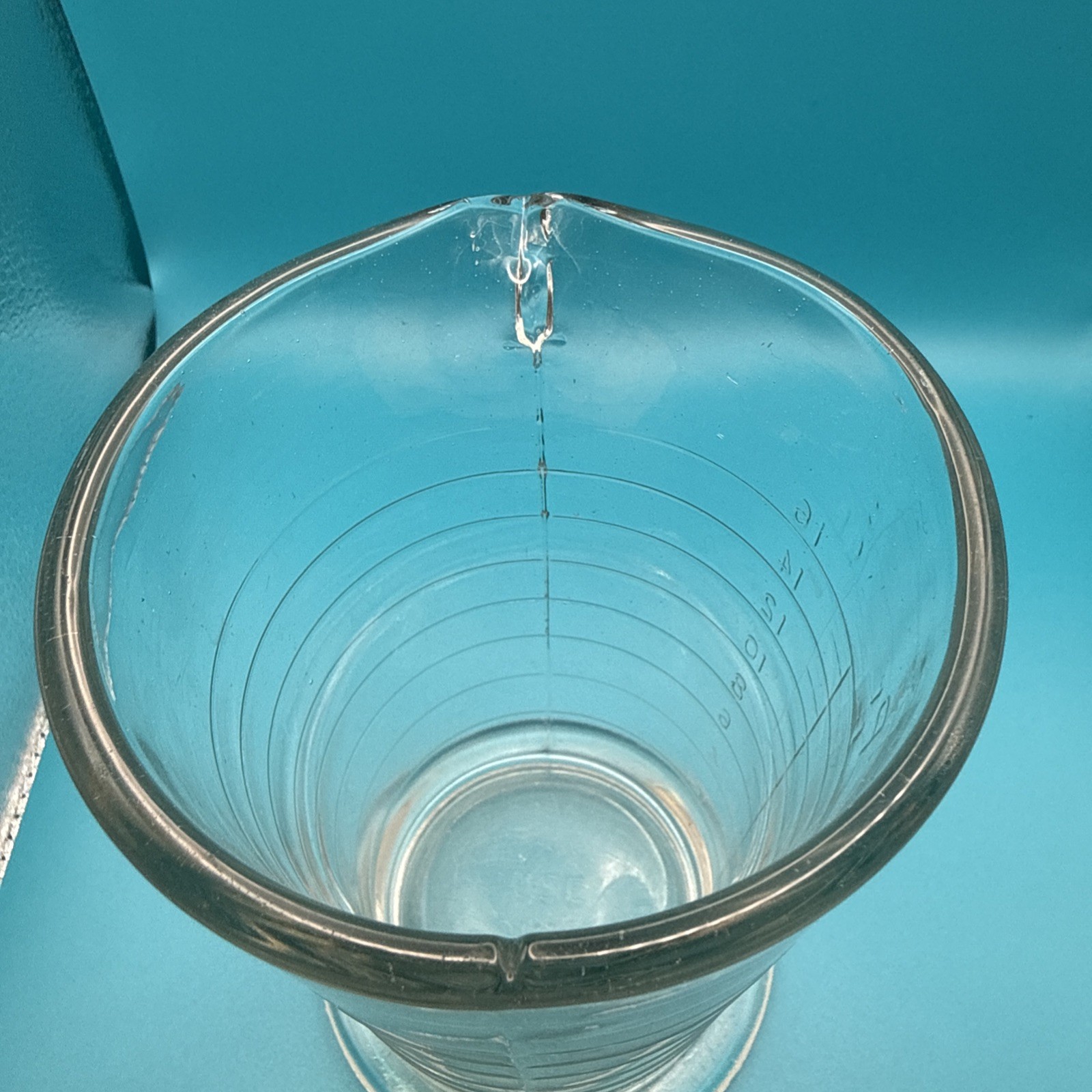Vintage Kodak Photographic Glass Tumbler Measuring Beaker 16 Oz (20 Oz Total)