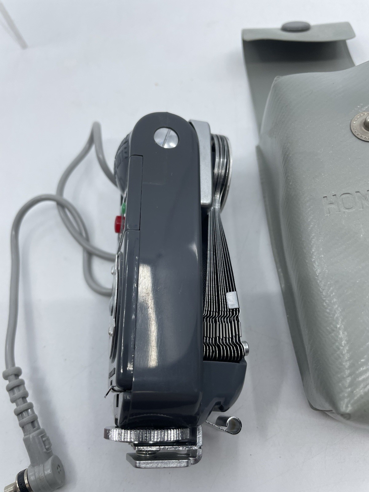 Vintage Honeywell Tilt-A-Mite Flash Unit w/ Case – Collapsible Fan Camera Flash