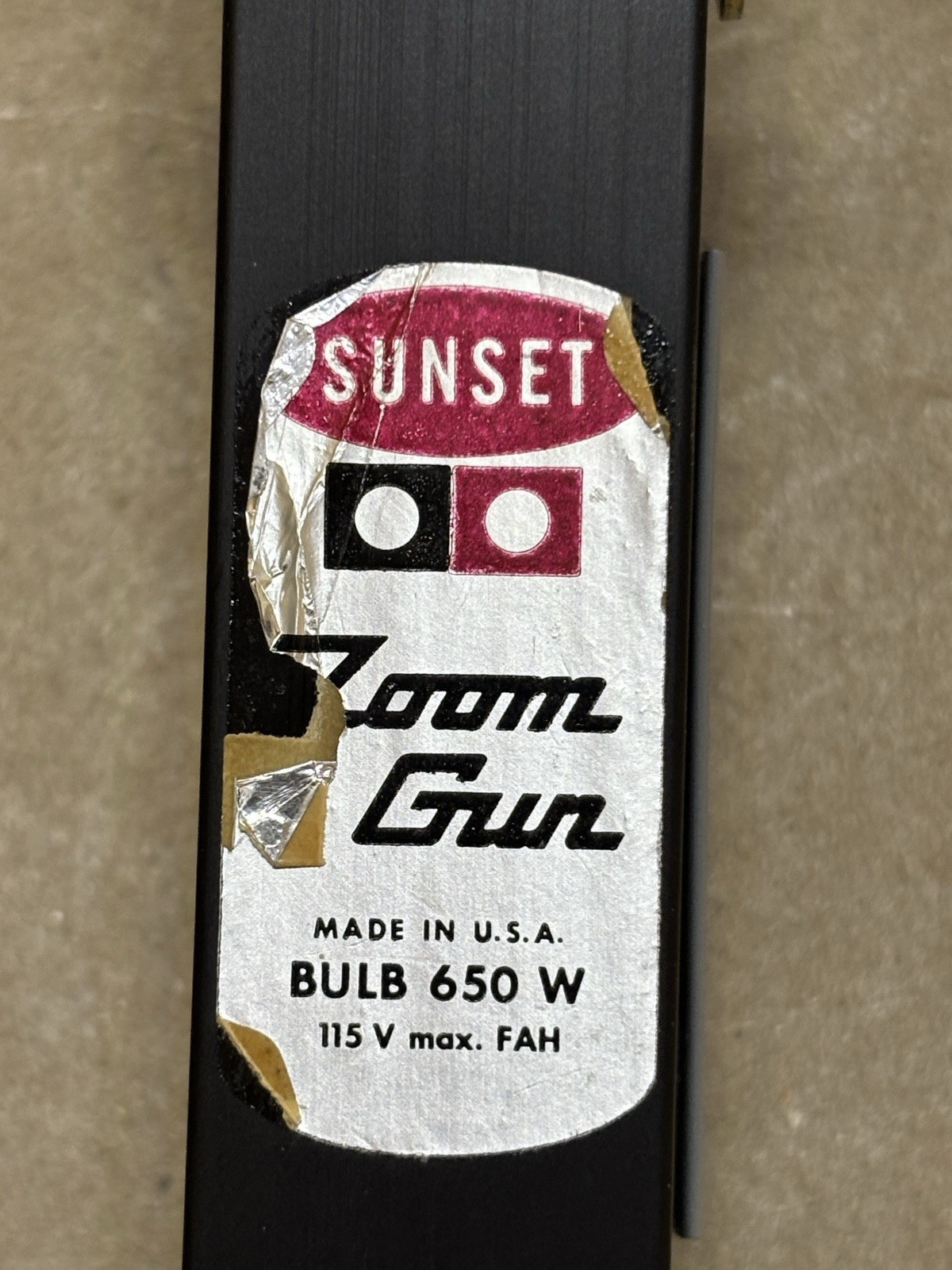 Sunset Zoom Gun Daylight Model B Super Bright 650 Watt Photography Spotlight