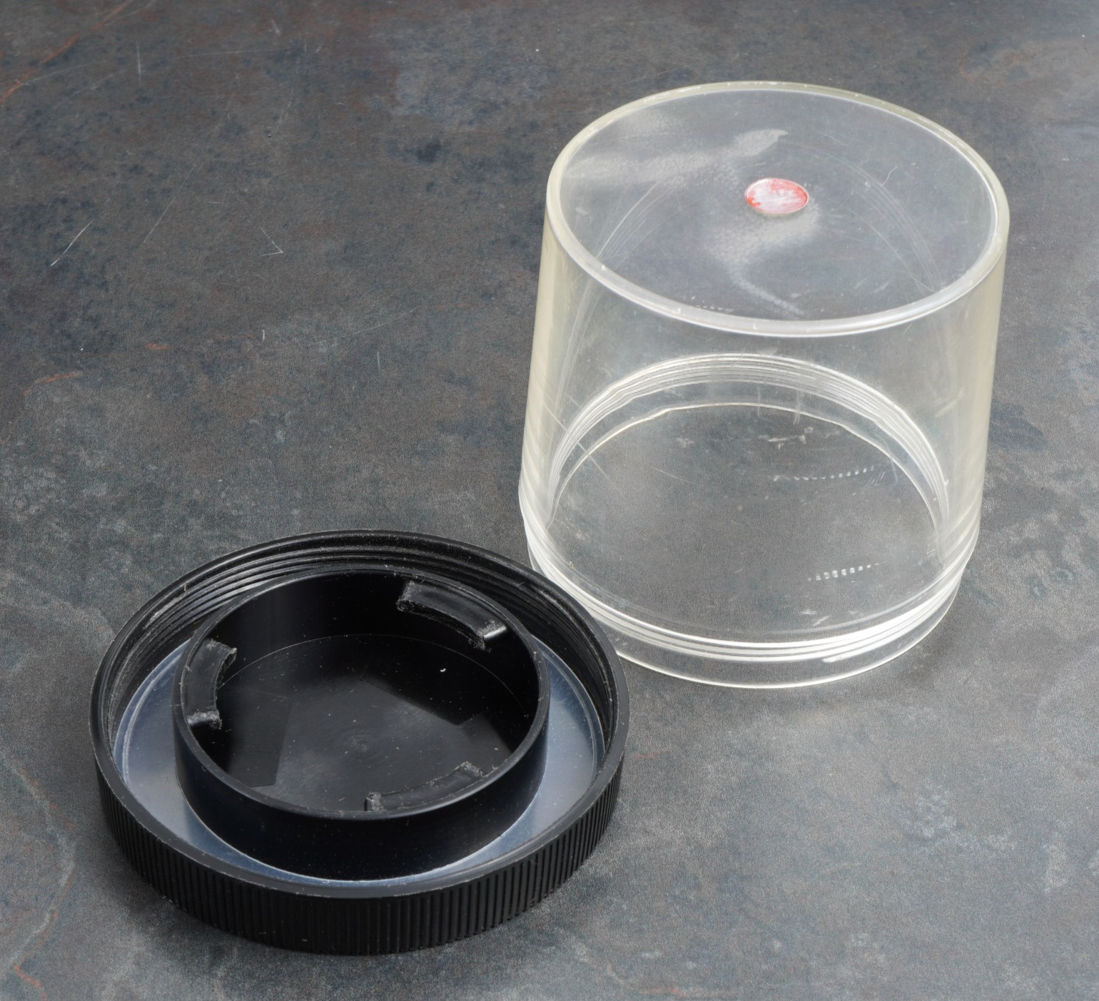 – Leica R Plastic Lens Bubble Display Case 3″X3″ For Elmarit 35mm 28mm 50mm