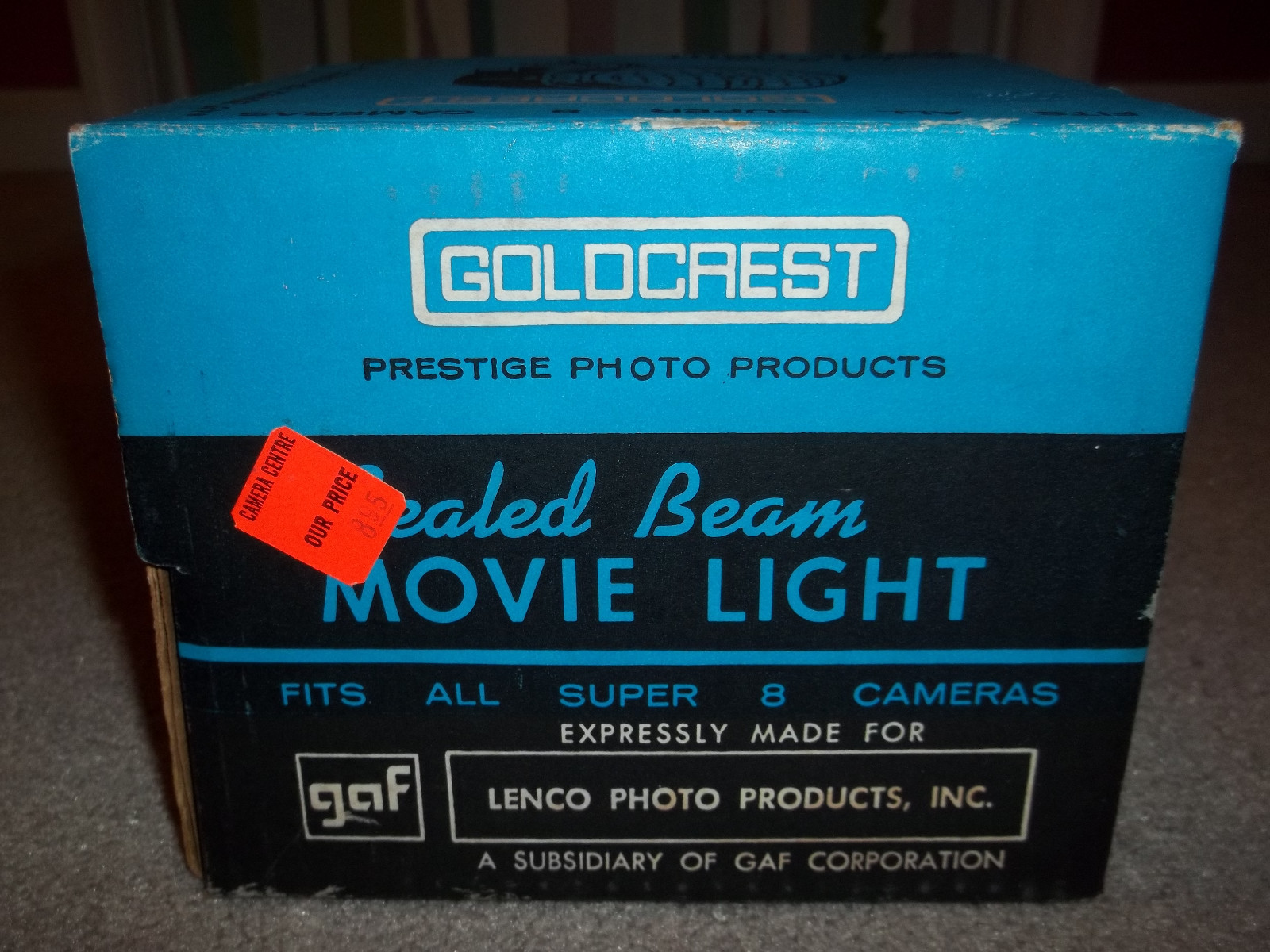 Goldcrest Super 8 Sealed Beam Movie Light 650 Watts model 910 W/ Box