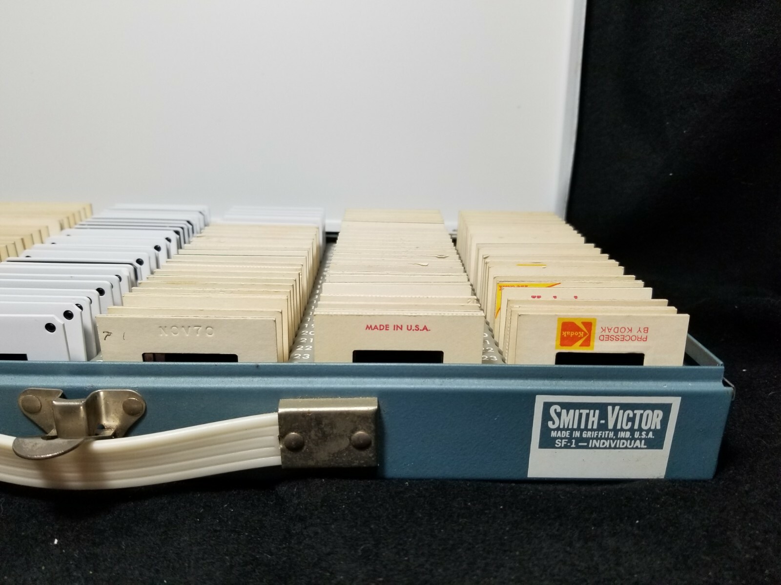 Vintage 150 35 mm 2×2 Slide Lot 1970’s Family in Smith Victor Storage Case