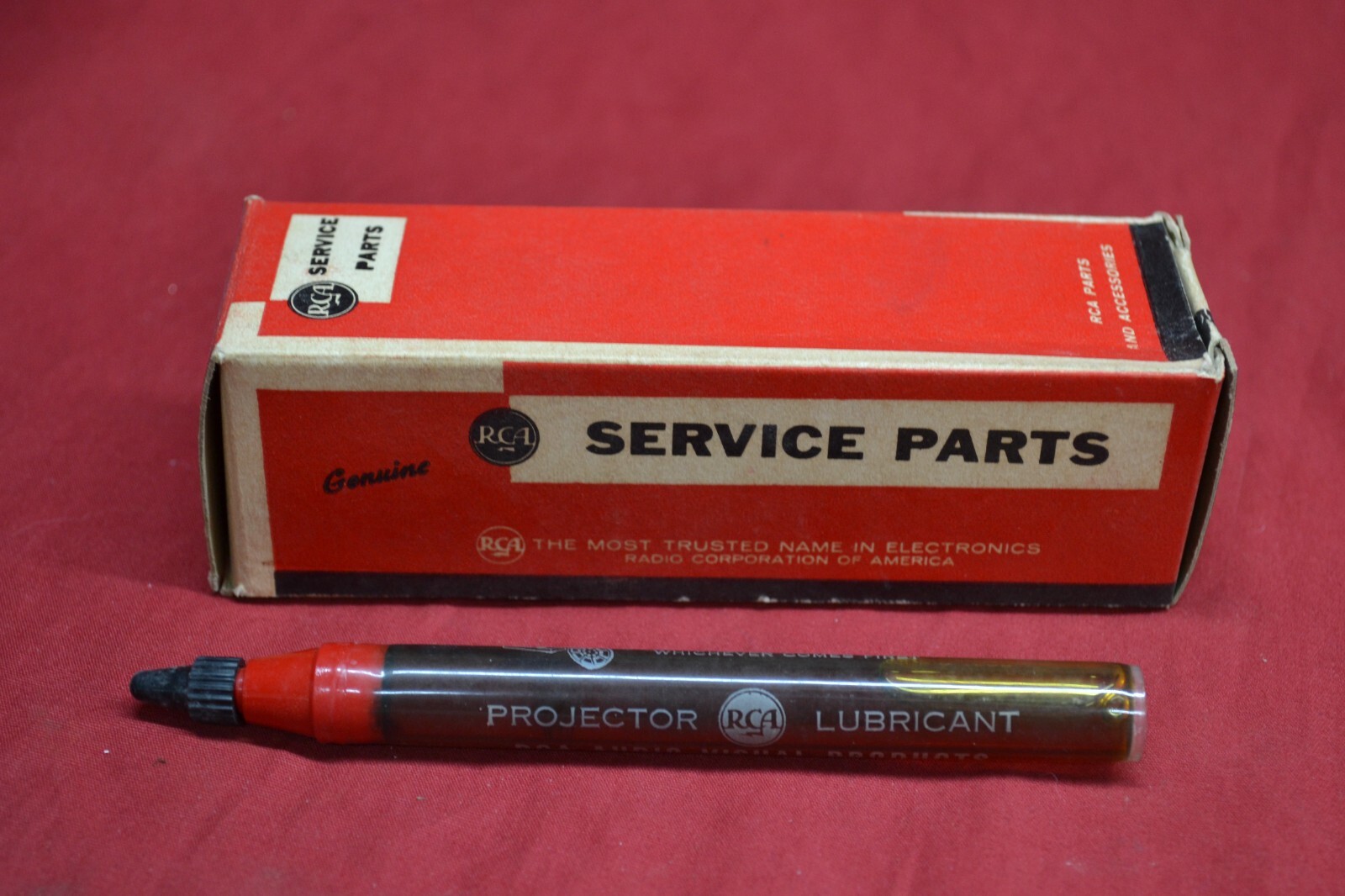 ORIGINAL RCA PROJECTOR OIL AND DISPENSER * 214719 * IN ORIGINAL BOX * BRAND NEW