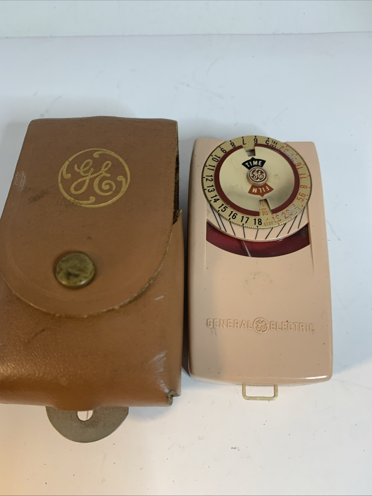 Vintage 1957 General Electric GE Mascot II Exposure Meter Type PR-35 & Case